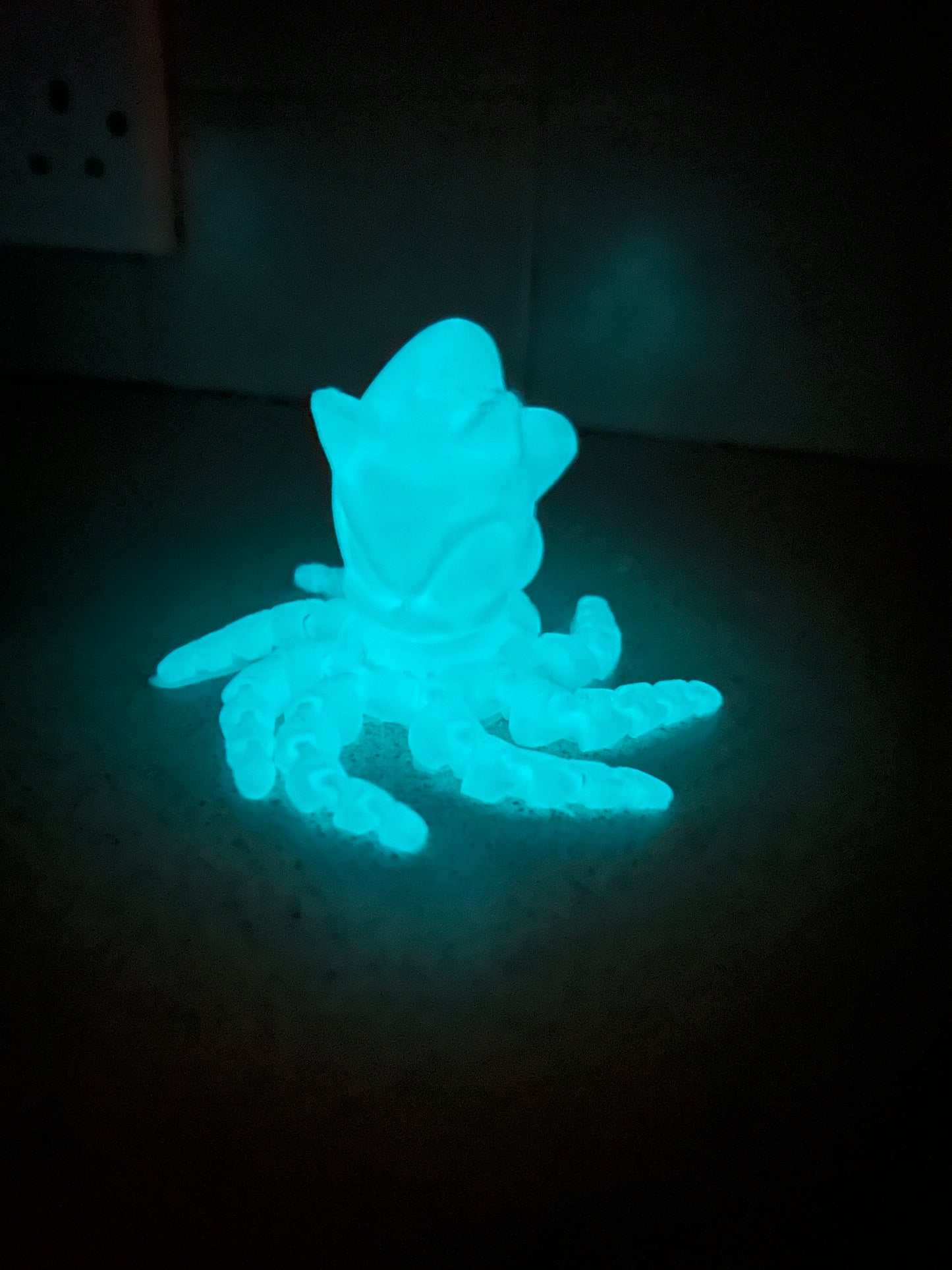 Glow in the dark Sonic octopus / articulated design. Tentacles move!