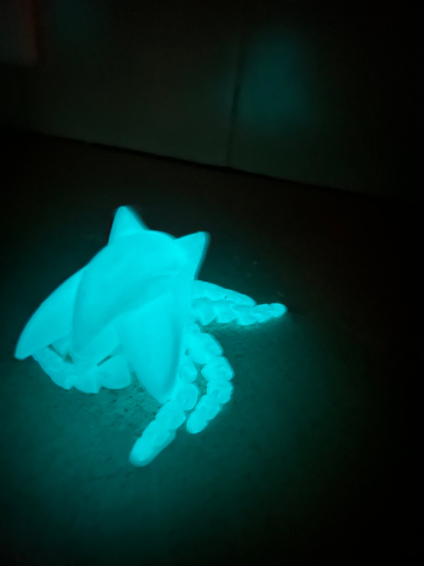 Glow in the dark Sonic octopus / articulated design. Tentacles move!